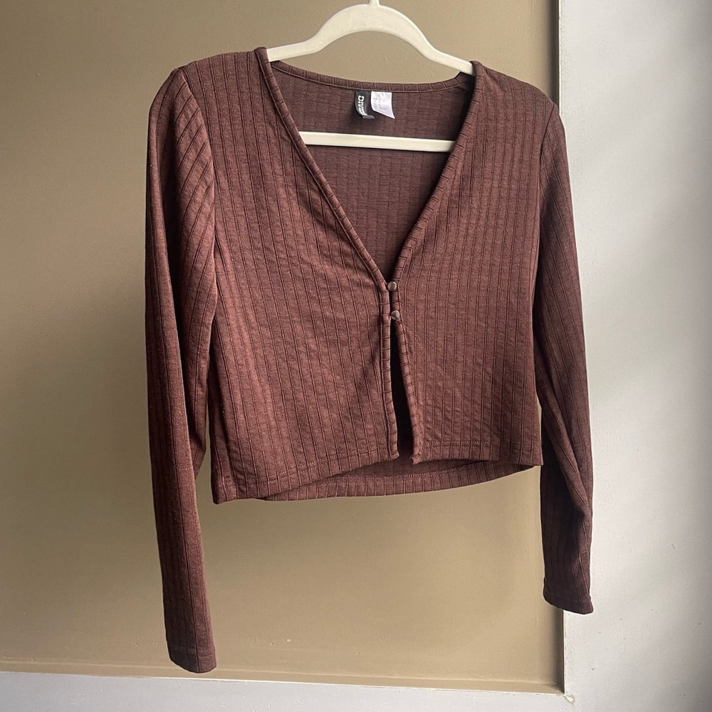 Forever 21 Slit Crop Long Sleeve Shirt Medium